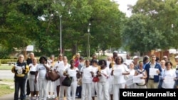 Reporta Cuba. Damas de Blanco y activistas en jornada #TodosMarchamos (31 de enero, 2016). Foto: Ailer González.