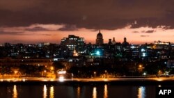 Vista del atardecer en La Habana.