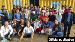 Cuarenta migrantes ilegales cubanos fueron detenidos por autoridades hondureñas en el paso fronterizo de Guasaule.