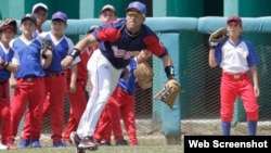 Dayron Varona, expelotero del equipo Camagüey.