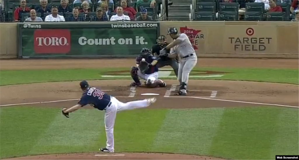 José Abreu le pega durísimo a la pelota... ha conectado 31 cuadrangulares.