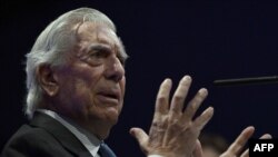 Mario Vargas Llosa, Premio Nobel de Literatura. (Foto PIERRE-PHILIPPE MARCOU / AFP).