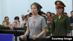 Bloguera vietnamita Nguyen Ngoc Nhu Quynh, Madame Champignon