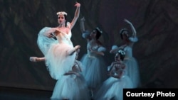 Marize Fumero en Giselle. Foto cortesía Ballet Cubano de Miami.