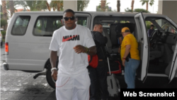 El cubano Luis Ortiz llegó a Las Vegas, Nevada, para su combate contra el nigeriano Lateef Kayode. Foto de Reynaldo Sánchez, tomada de boxingscene.com.