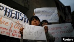 Protestas en Ciudad de México el 10 de julio de 2023 tras asesinato del comunicador Luis Martín Sánchez Iniguez. (Reuters/Raquel Cunha).