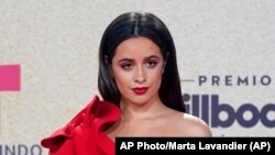 Camila Cabello a su llegada a los 2021 Billboard Latin Music Awards, en Coral Gables, Miami.