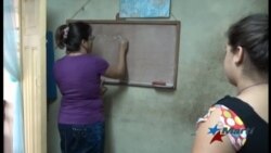 Condenan a pastor cubano a trabajos forzados por educar a su hija en casa