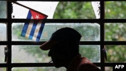 Una bandera cubana en la Asociación de Combatientes de El Cotorro, La Habana.