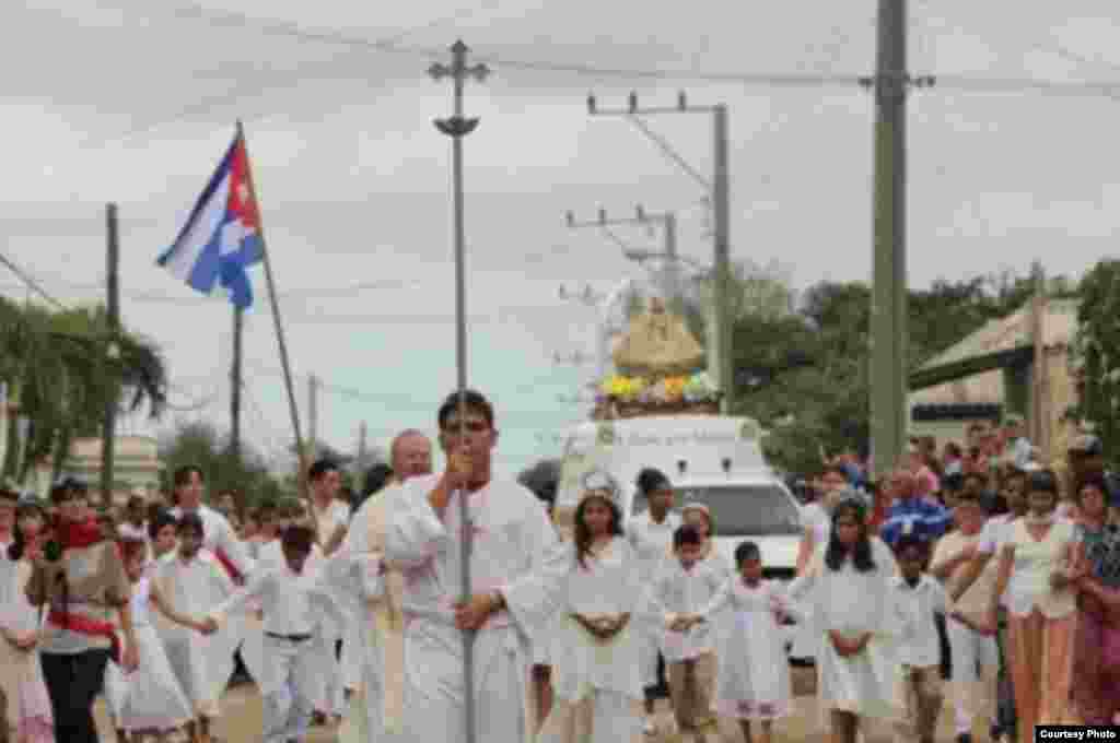 La Virgen de la Caridad recorre Cuba