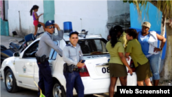 Operativos de la Seguridad del Estado y la policía impiden la marcha dominical para exigir la democracia en Cuba. (Archivo)