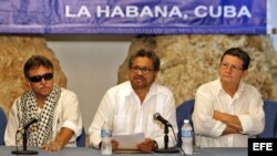 Gobierno colombiano y FARC acuerdan crear Cimisión de la verdad. 