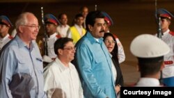 Delegación de Venezuela a Cumbre ALBA llega a La Habana. 