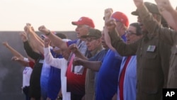 Los dirigentes cubanos presidieron el acto central por el Día de los Trabajadores en La Habana.